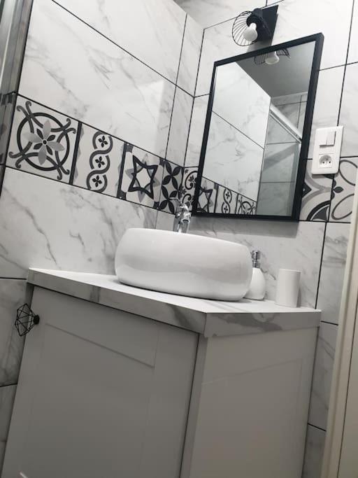 La Terracotta Rer C -N104-A6 Hotel Brétigny-sur-Orge Eksteriør billede